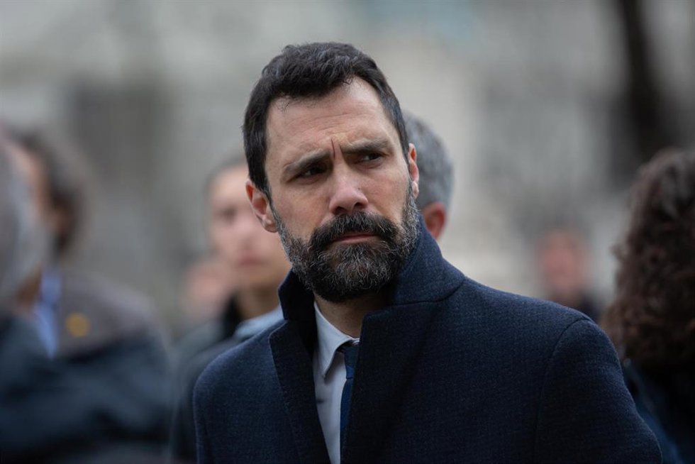 Archivo - El conseller Roger Torrent, a su llegada al Tribunal Superior de Justicia de Cataluña (TSJC) donde ha acudido la consellera de Cultura para declarar como investigada por los preparativos del 1-O, a 14 de marzo de 2022, en Barcelona, Cataluña (