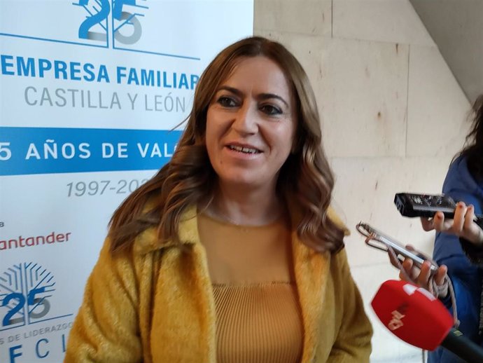 La delegada del Gobierno en Castilla y León. Virginia Barcones, en la gala de Empresa Familiar de Castilla y León en Salamanca