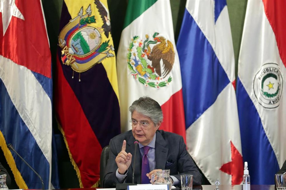 HANDOUT - 19 April 2022, Uruguay, Montevideo: Ecuador president Guillermo Lasso speaks during a meeting of representatives of the Latin American Integration Association (ALADI). Photo: Bolivar Parra/Presidencia Ecuador/dpa - ATTENTION: editorial use onl