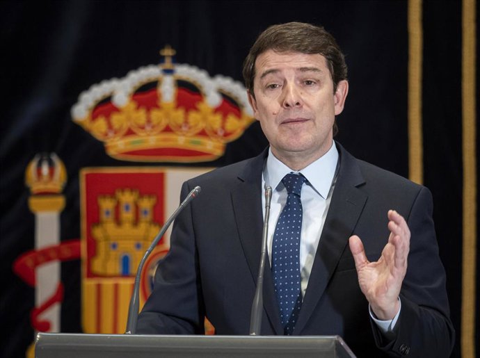 El presidente de Castilla y León, Alfonso Fernández Mañueco, interviene tras tomar posesión de su cargo de como presidente de la Junta de Castilla y León, en la sede de las Cortes de Castilla y León, a 19 de abril de 2022, en Valladolid, Castilla y León