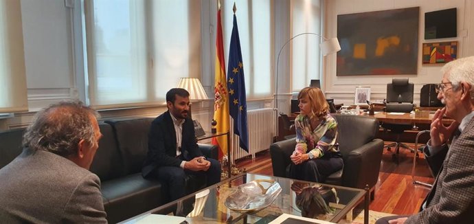 El conseller de Educación, Cultura y Deporte de la Generalitat, Vicent Marz, quien, acompañado por el secretario autonómico, Miguel Soler, se reúne con la ministra de Educación, Pilar Alegría.