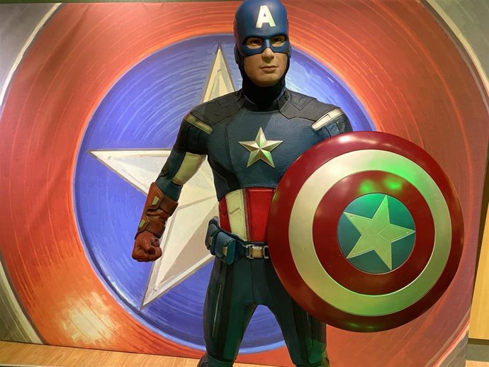 Superhéroes Showroom