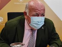 Andalucía emitirá "una recomendación" para que sigan usando mascarilla personas vulnerables y con síntomas Covid