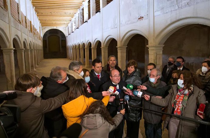 Iceta inicia en Burgos una ronda de encuentros con el sector cultural