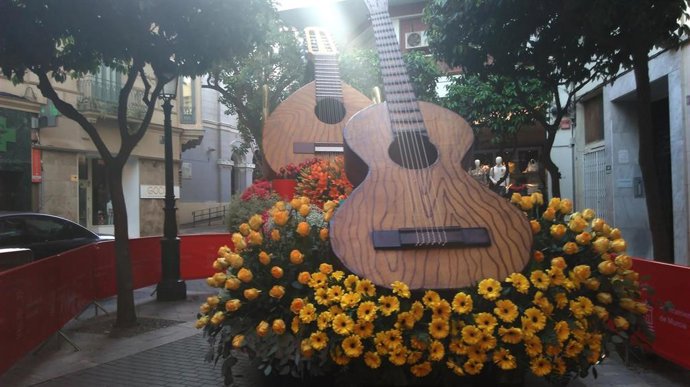 Archivo - Una de las carrozas que participaron en desfile Batalla de las Flores de 2019