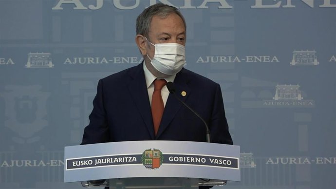 Archivo - El consejero de Economía y Hacienda del Gobierno Vasco, Pedro Azpiazu.