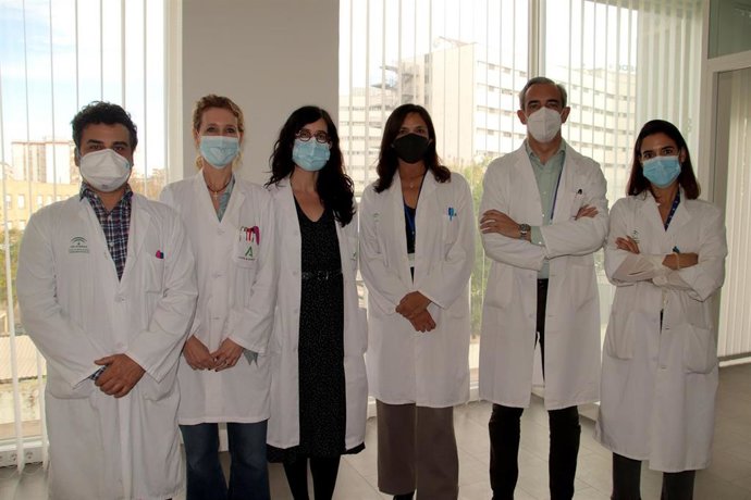 Equipo del Servicio de Dermatología del Hospital Macarena.