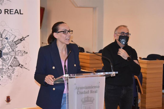 La alcaldesa de Ciudad Real, Eva María Masías, en rueda de prensa