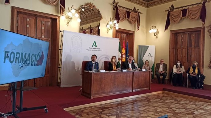 Presentación del estudio sobre necesidades formativas en Almería.