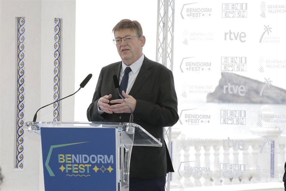 Archivo - El presidente de la Generalitat valenciana, Ximo Puig, en una rueda de prensa de bienvenida oficial al Benidorm Fest, a 24 de enero de 2022, en Benidorm, Alicante, Comunidad Valenciana (España). El festival es celebrado por RTVE los días 25,
