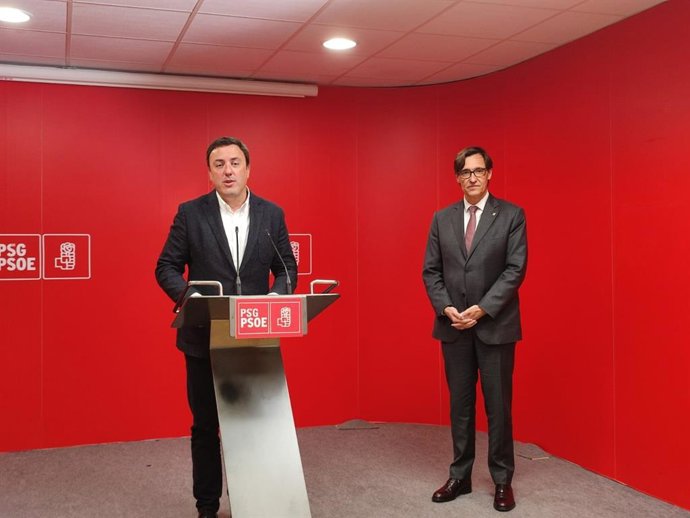 El secretari general del PSG, Valentín González Formoso, i el primer secretari del PSC, Salvador Illa