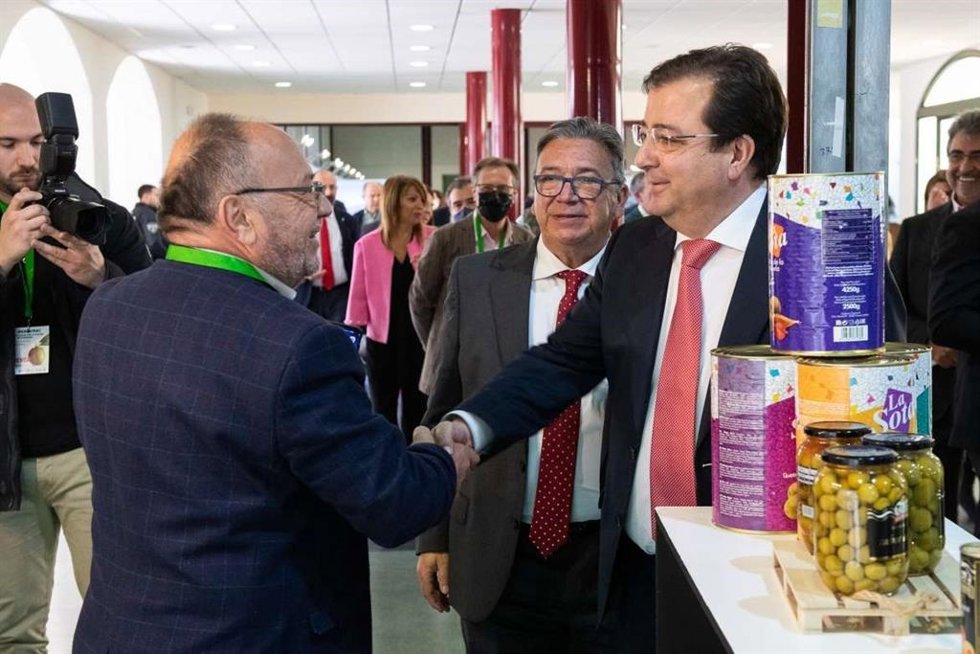 El presidente de la Junta en la inauguración de Iberovinac
