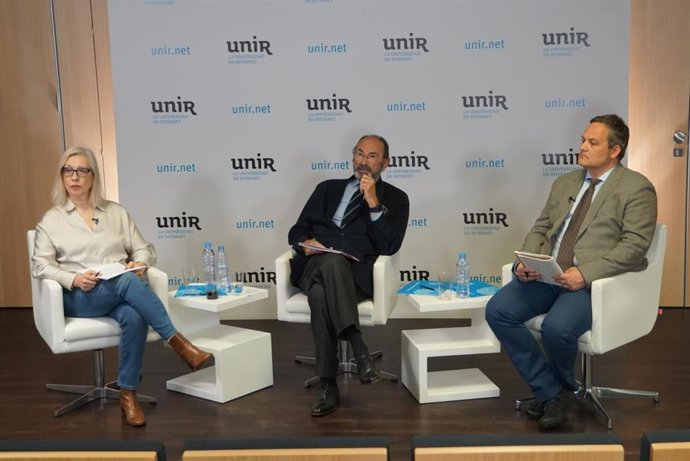 Seminario UNIR (Milosevich, Lamo de Espinosa y De Pedro)