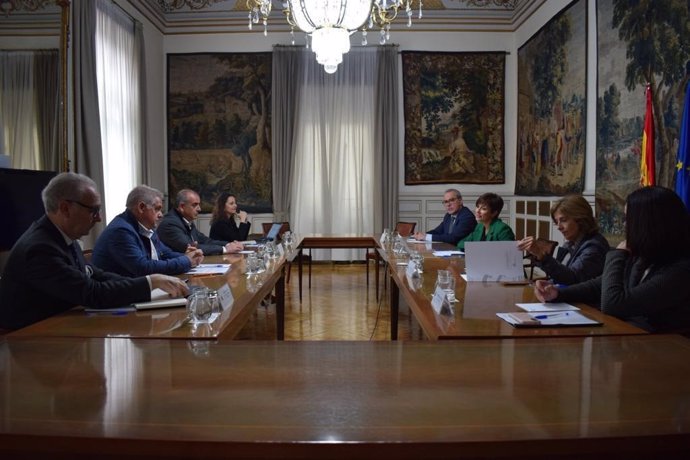 Reunión de la Plataforma del Tercer Sector con la portavoz del Gobierno, Isabel Rodríguez.