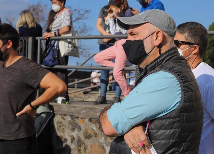 Archivo - El chef José Andrés en la presentación de la plataforma Mi nombre es La Palma, en el mirador de Tajuya de Los Llanos de Aridane, a 29 de diciembre de 2021, en La Palma, Canarias, (España). Con esta iniciativa quiere llevar a cabo la promoció