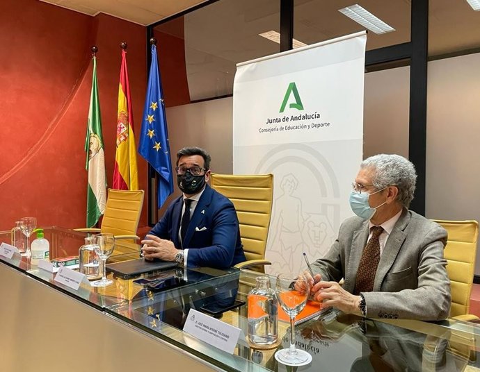 El consejero de Educación y Deporte, Manuel Alejandro Cardenete