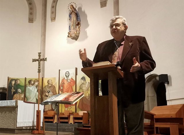 Lluís Busquets i Grabulosa presenta el seu assaig 'Enigmes de la Bíblia i cultura contemporània' (Balasch Editor)