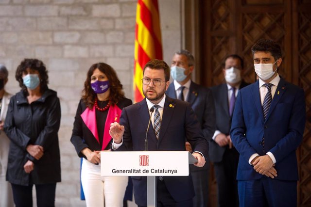 El presidente de la Generalitat, Pere Aragonès, comparece tras valorar el supuesto caso de espionaje a independentistas, en el Palau de la Generalitat, a 19 de abril de 2022, en Barcelona, Cataluña (España).