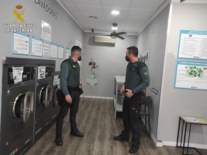 Detenido por 13 robos en cinco días en lavanderías y autolavado de mascotas de Callosa de Segura