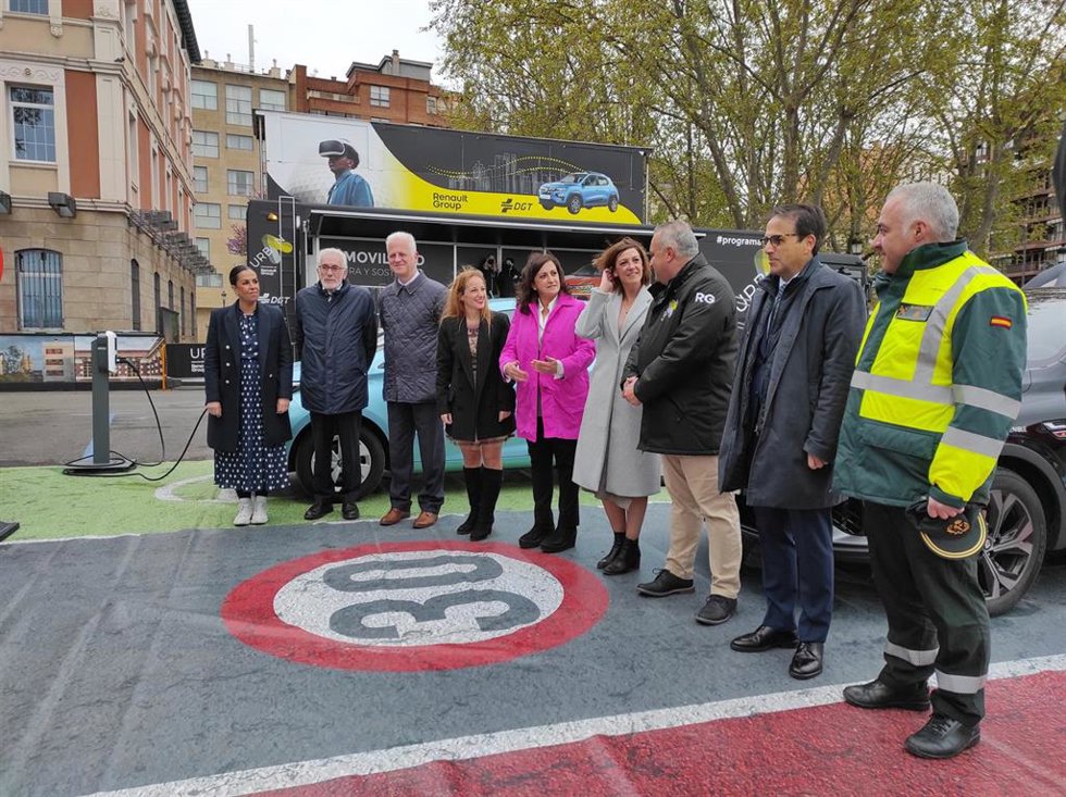 Autoridades en la inaguración del programa URBAN en Logroño