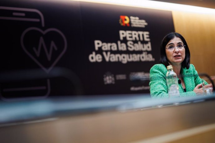 La ministra de Sanidad, Carolina Darias, interviene durante la primera reunión de la Alianza de Salud de Vanguardia, en el Ministerio de Ciencia e Innovación, a 20 de abril de 2022, en Madrid (España). En este primer encuentro, representantes de adminis