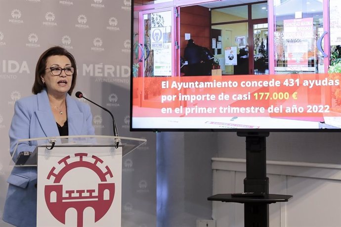 La delegada de Servicios Sociales, Catalina Alarcón, presenta las ayudas concedidas