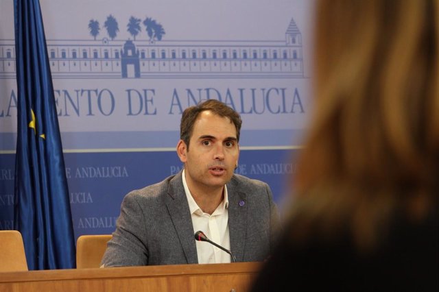 El coordinador general de IU Andalucía y portavoz de Unidas Podemos por Andalucía Toni Valero, en una foto de archivo.