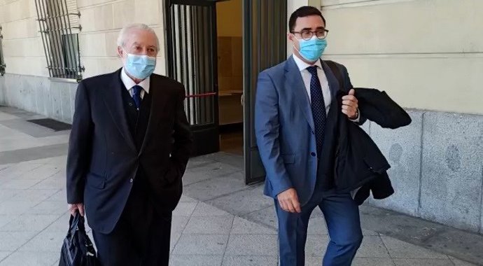 Bernat Soria a su salida de los juzgados de Sevilla