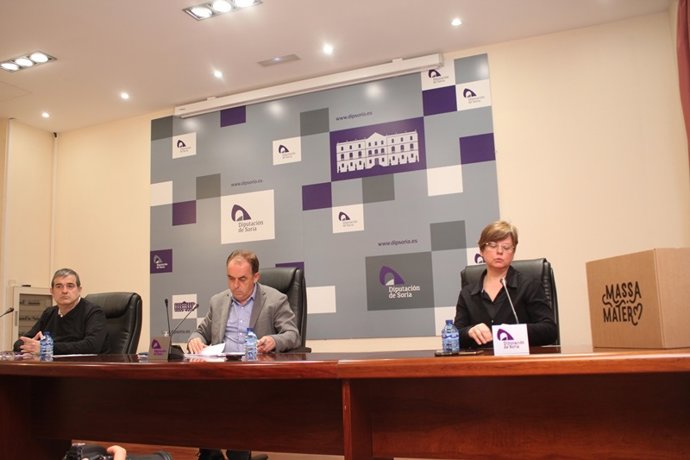 De izda a dcha, Alberto Santamaría, Benito Serrano y Clara Isabel Escribano hacen balance del Semillero de Proyectos.