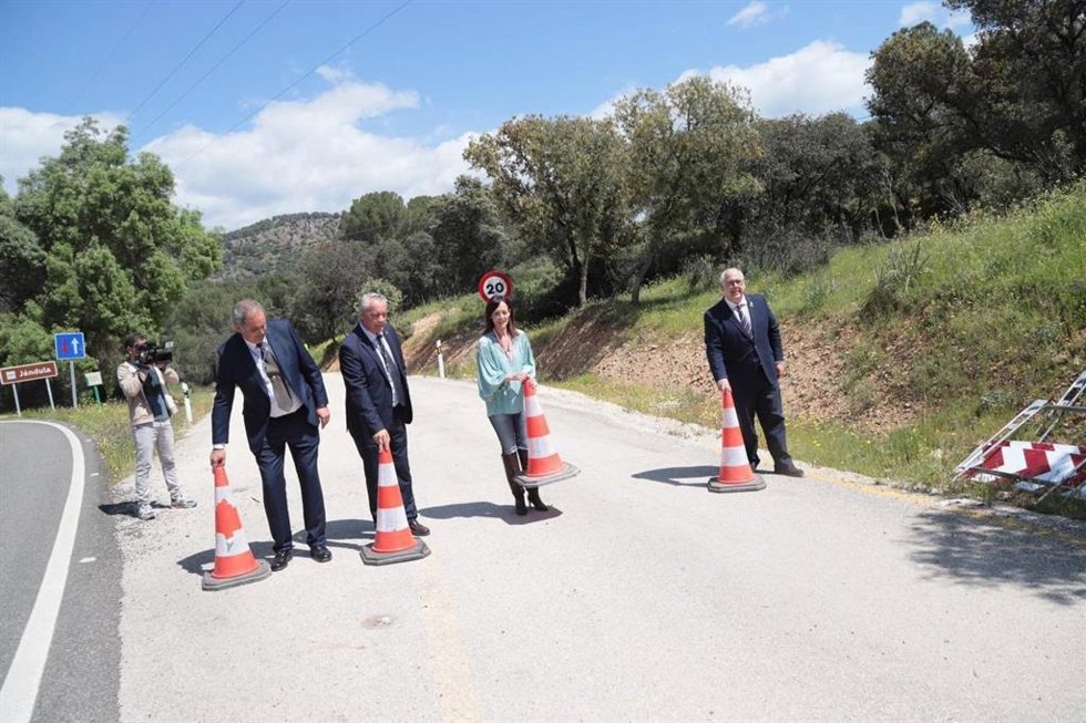 Apertura del vado alternativo al Puente de Hierro con motivo de la Romería de la Virgen de la Cabeza