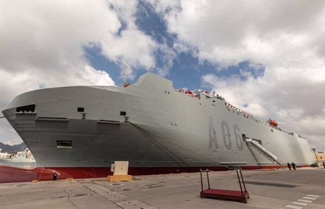 Buque 'Ysabel' del Ejército de Tierra, operado por la Armada