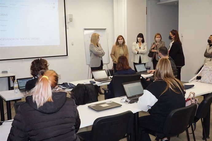 Visita de la Consejera de Empleo, Rocio Blanco a Fepamic en marzo.