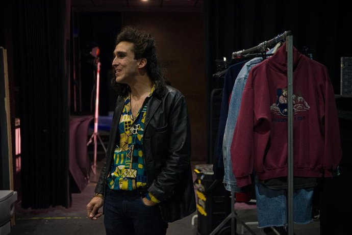 Un actor en el rodaje de la serie La Ruta  en la discoteca Spook, a 21 de abril de 2022, en Valencia, Comunidad Valenciana (España). 