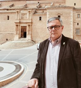 El alcalde de Hellín, ramón García.