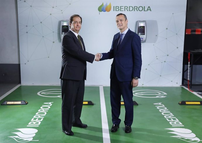 Iberdrola e Isolux se alían para impulsar la movilidad sostenible con 22 nuevos puntos de recarga en España