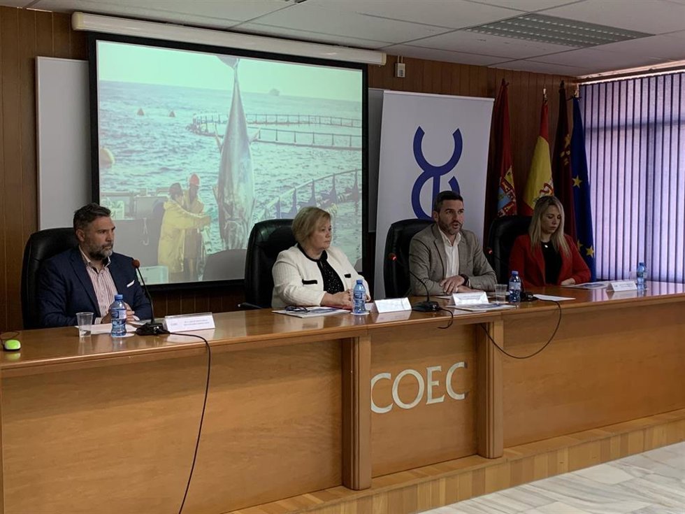 Presentación de la Guía de producción del atún rojo en la Comarca de Cartagena