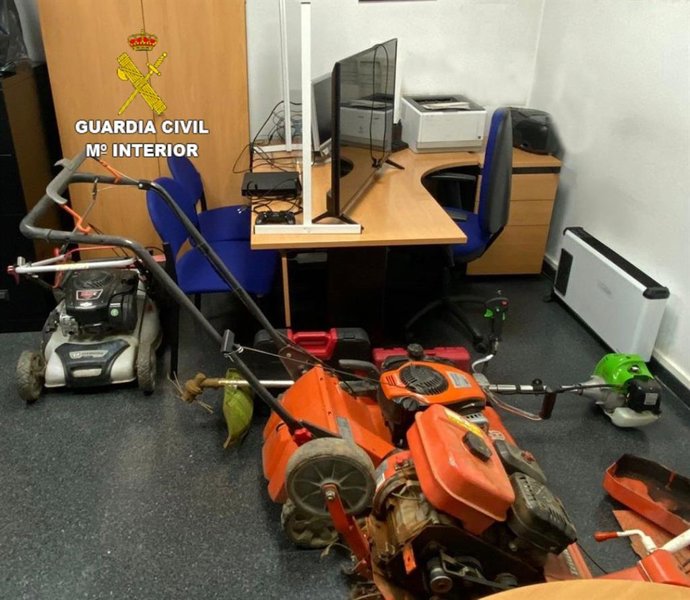 Objetos recuperados al grupo criminal.