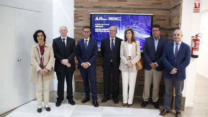 Presentación del nuevo supercomputador 'Hércules', de gran potencia y alto rendimiento que dará soporte en sus investigaciones a las universidades públicas y centros de I+D radicados en Andalucía.