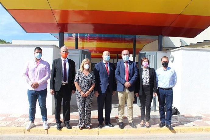 Concejales de Cs en Albolote (Granada) junto a Javier Imbroda en la inauguración del colegio El Chaparral.