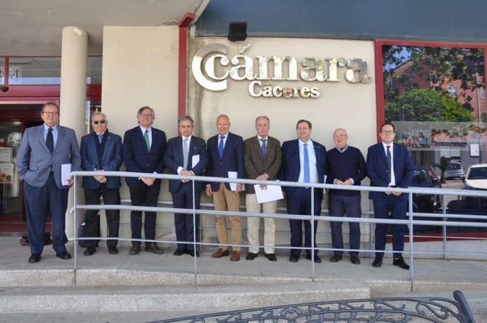 Reunión en Plasencia de representantes de las Cámaras de Comercio de Cáceres, Badajoz, Salamanca y Sevilla para impulsar el tren Vía de la Plata