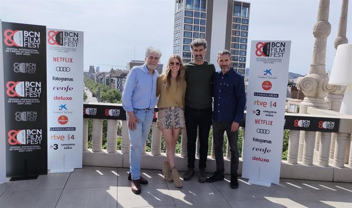 (I-D) Luis Hostalot, Manuela Vellés, Ibon Cormenzana Y Andrés Gertrúdix, Equipo De La Película 'Culpa', En El Photocall Del BCN Film Fest