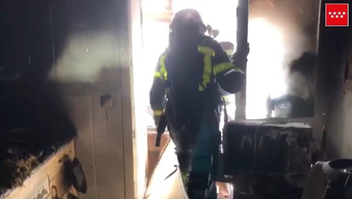 Intoxicada leve la dueña de una vivienda al incendiarse su cocina en Pinto