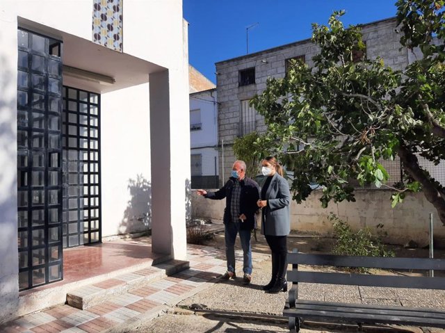 Visita de Raquel Morales a Lupión/Archivo