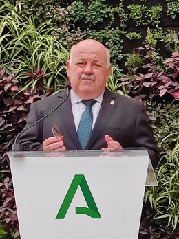 Archivo - El consejero de Salud y Familias de la Junta de Andalucía, Jesús Aguirre.