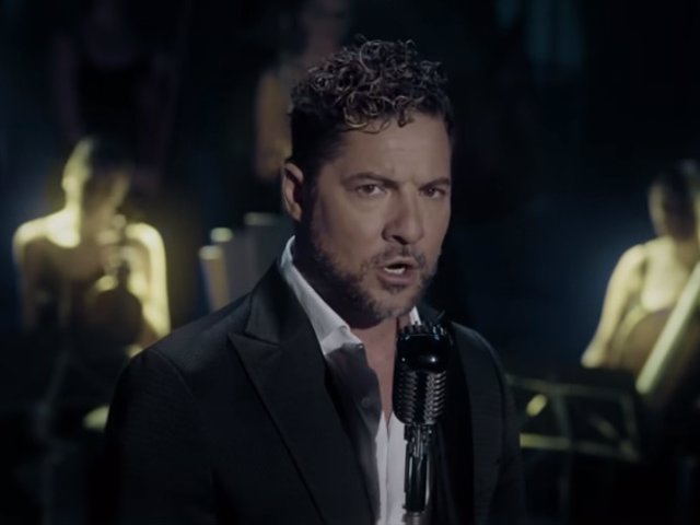 David Bisbal, en el videoclip de 'Se nos rompió el amor'