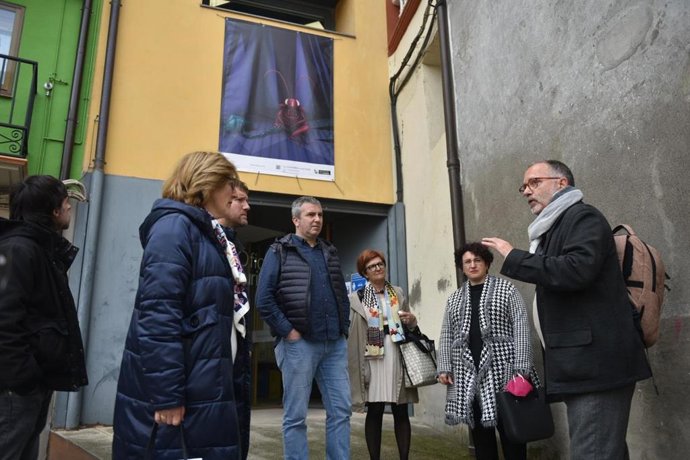 La DPH inaugura la exposición de 'La Compañía Ilustrada' en varias localidades altoaragonesas.