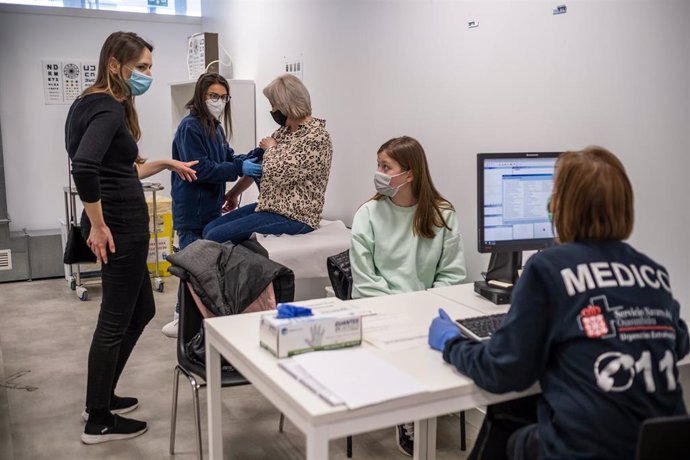 Primera asistencia sanitaria de las personas refugiadas de Ucrania que llegan a Navarra.