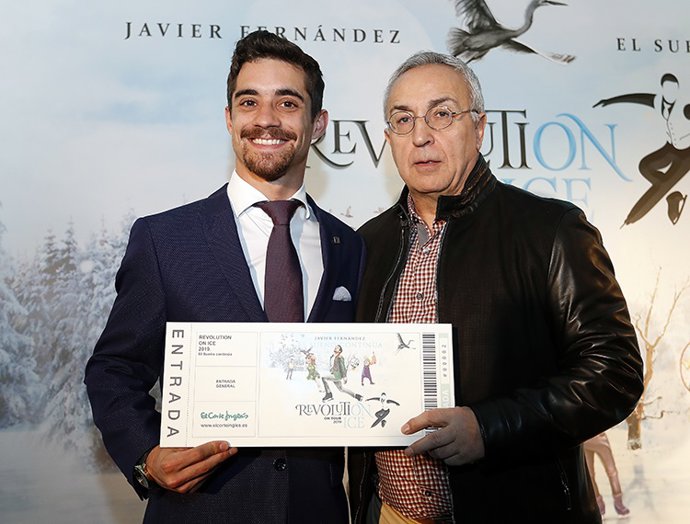Archivo - Javier Fernández y el presidente del COE, Alejandro Blanco, en la presentación de Revolution On Ice Tour 2019