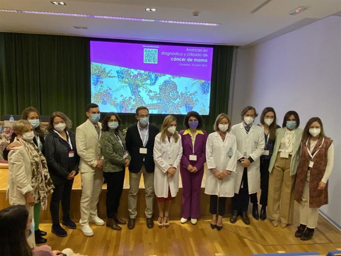 Ponentes y organizadores del encuentro.