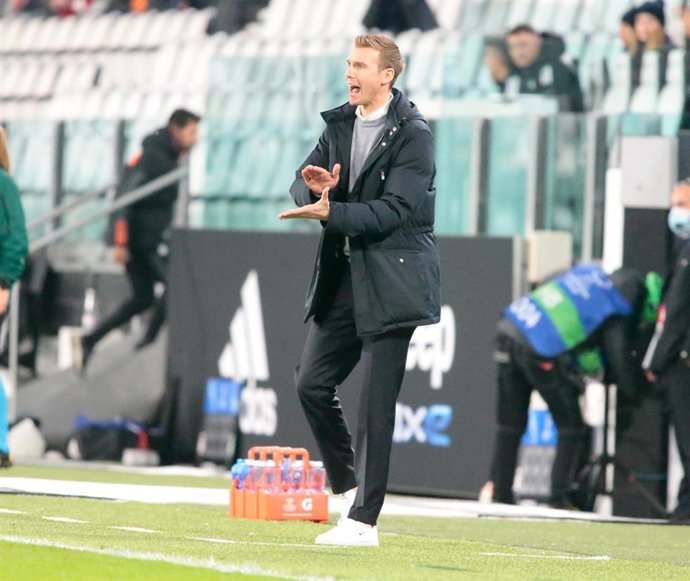Archivo - Tommy Stroot of VfL Wolfsburg during the UEFA Women's Champions League, Group A football match between Juventus and Wolfsburg on November 9, 2021 at Allianz Stadium in Turin, Italy - Photo Nderim Kaceli / DPPI